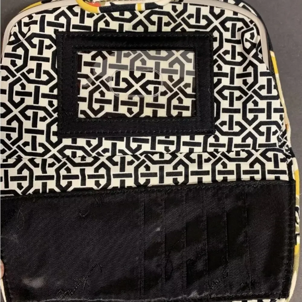 Vera Bradley kiss n snap Dogwood wallet - Picture 4 of 6